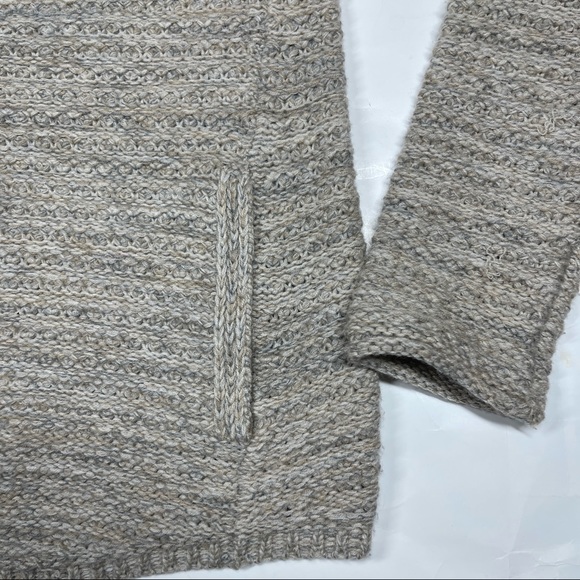 ❄️ Athleta Chill Womens Small Oatmeal Tan Chunky Merino Sweater Size XS - Picture 8 of 15